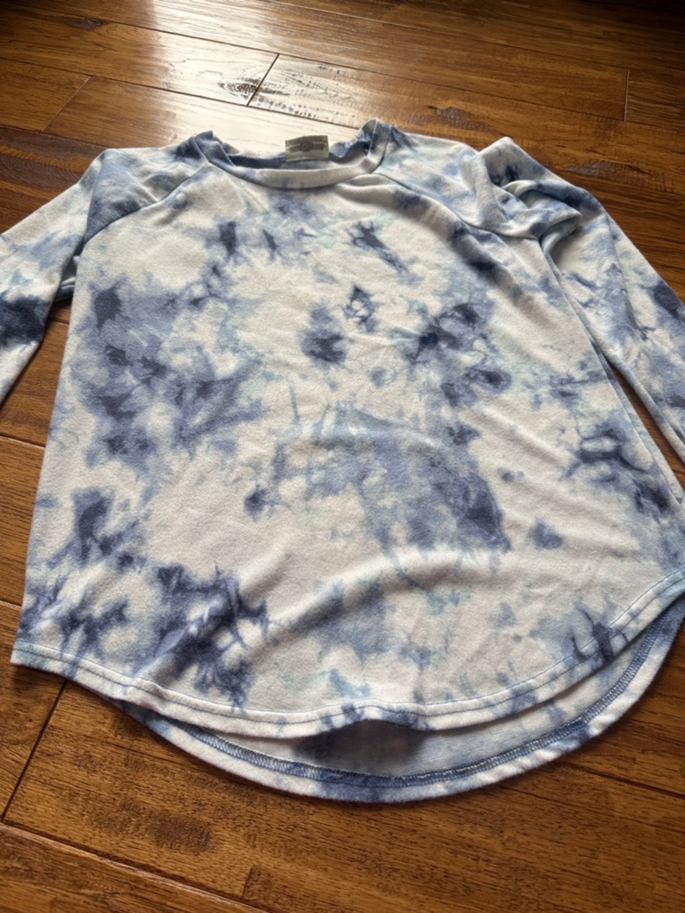Bobbie Brooks Blue Tie-Dye Pullover Tee